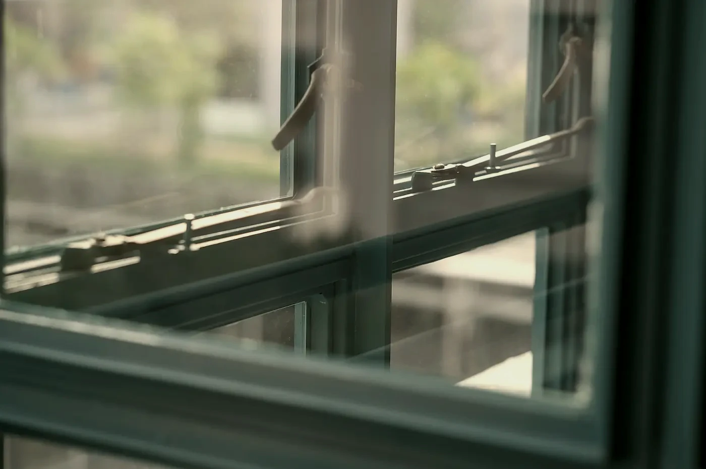 Window hardware — casement handle